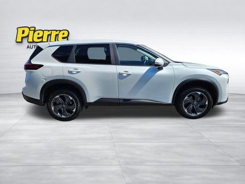 Used 2025 Nissan Rogue SV AWD/4WD image 6