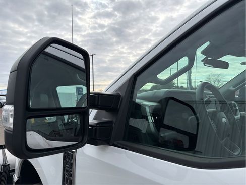 Used 2023 Ford F350 XL w/ FX4 Off-Road Package image 23