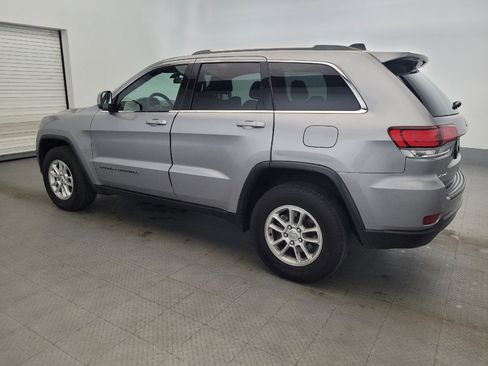 Used 2020 Jeep Grand Cherokee Laredo AWD/4WD image 3
