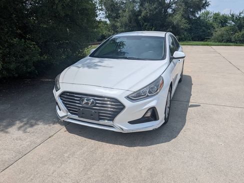 Used 2019 Hyundai Sonata SE FWD image 2