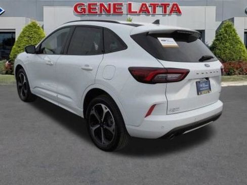 Certified 2023 Ford Escape ST-Line Select w/ Tech Pack #2 image 5