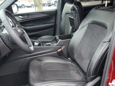 Certified 2024 Jeep Grand Cherokee L Laredo image 20