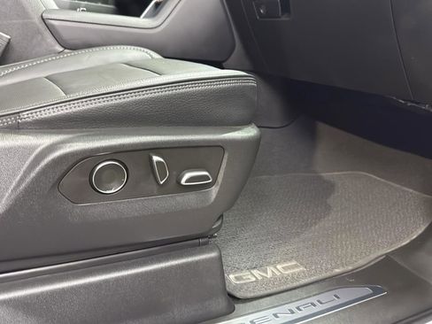 Used 2024 GMC Sierra 2500 Denali w/ Technology Package image 25