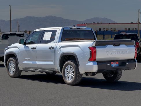 Used 2022 Toyota Tundra SR5 image 3