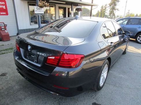 Used 2011 BMW 528i Sedan image 8