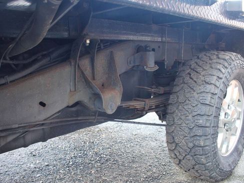 Used 2013 Chevrolet Silverado 3500 LT w/ Convenience Package image 24