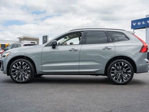 New 2026 Volvo XC60 B5 Ultra w/ Protection Package Premier AWD/4WD image 4