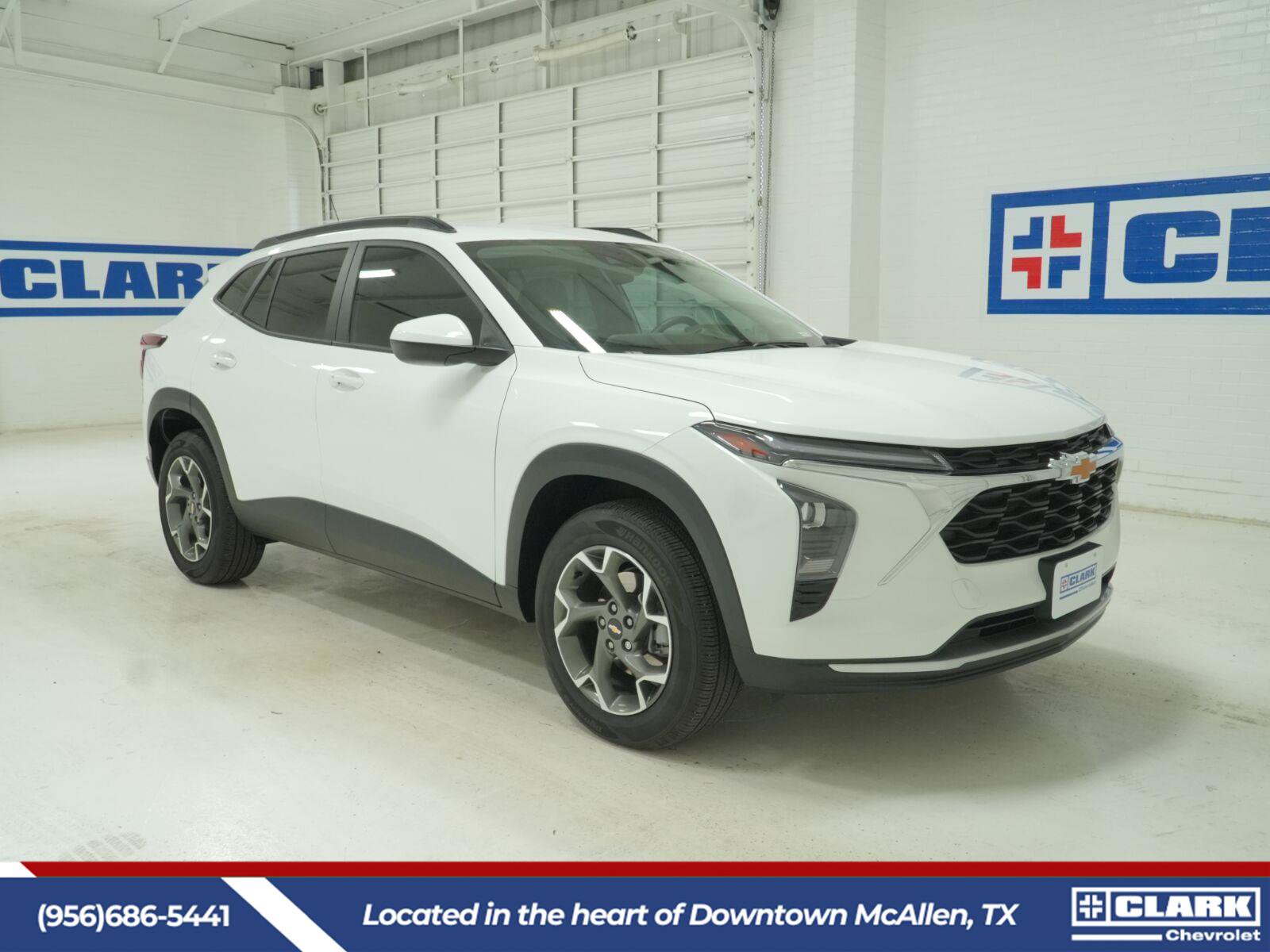 Used 2026 Chevrolet Trax LT w/ Driver Confidence Package FWD image 3
