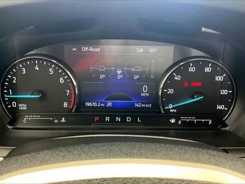 Used 2023 Ford Explorer XLT AWD/4WD image 22