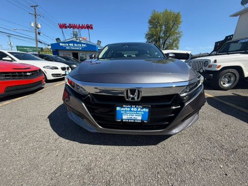 Used 2018 Honda Accord EX image 2