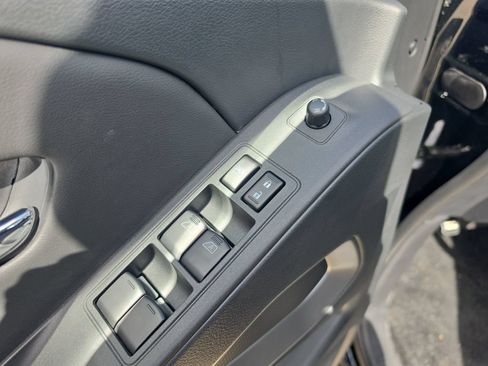 New 2026 Nissan Frontier SV w/ SV Convenience Package RWD image 23