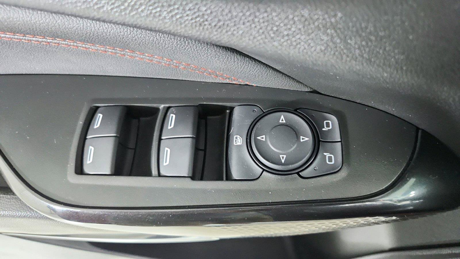 Used 2024 Chevrolet Trax RS w/ Driver Confidence Package FWD image 17