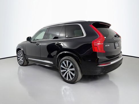 Used 2025 Volvo XC90 B5 Core AWD/4WD image 8