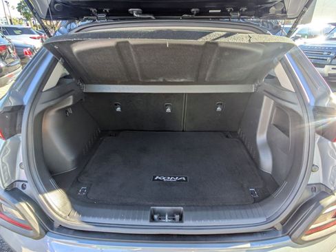 Used 2021 Hyundai Kona SEL image 6