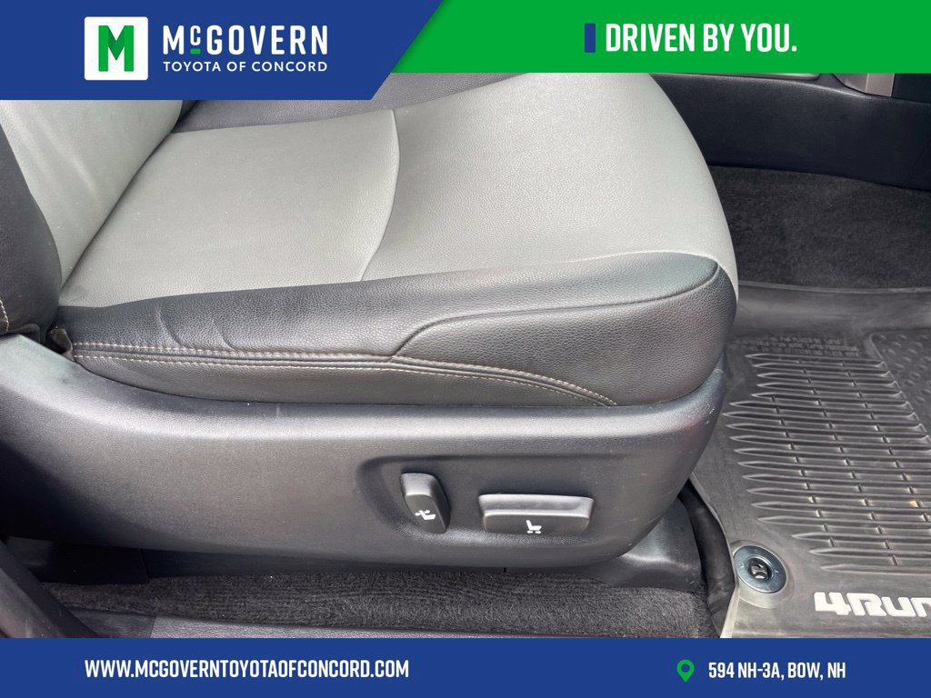 Used 2020 Toyota 4Runner SR5 Premium w/ Moonroof Package AWD/4WD image 26