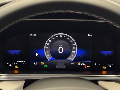 New 2025 Volkswagen Taos SE image 25