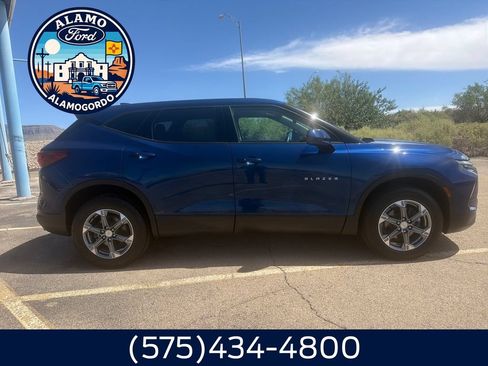 Used 2023 Chevrolet Blazer LT FWD image 6