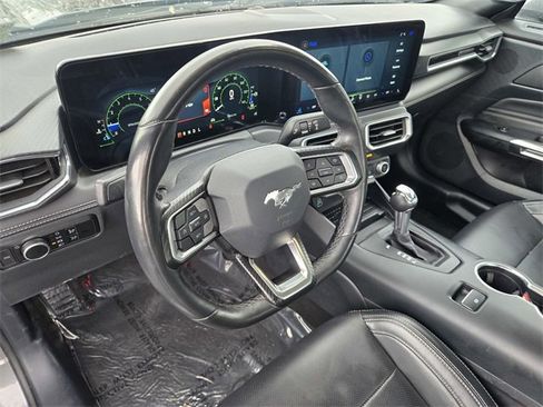 Used 2024 Ford Mustang Premium image 10