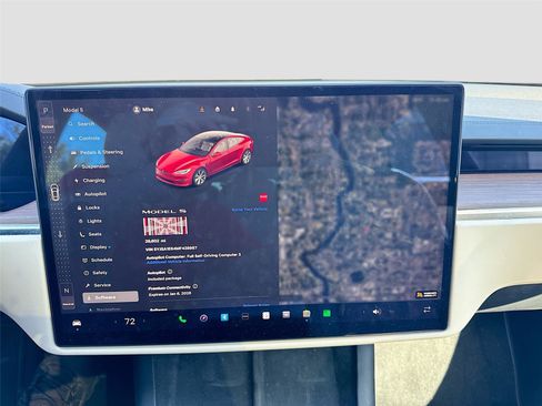 Used 2021 Tesla Model S Plaid image 17