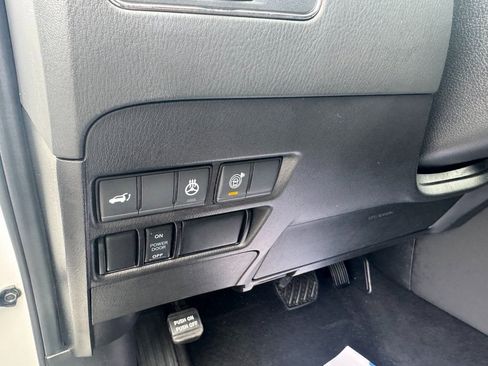 Used 2023 Nissan Armada Platinum w/ Captain's Chairs Package image 14