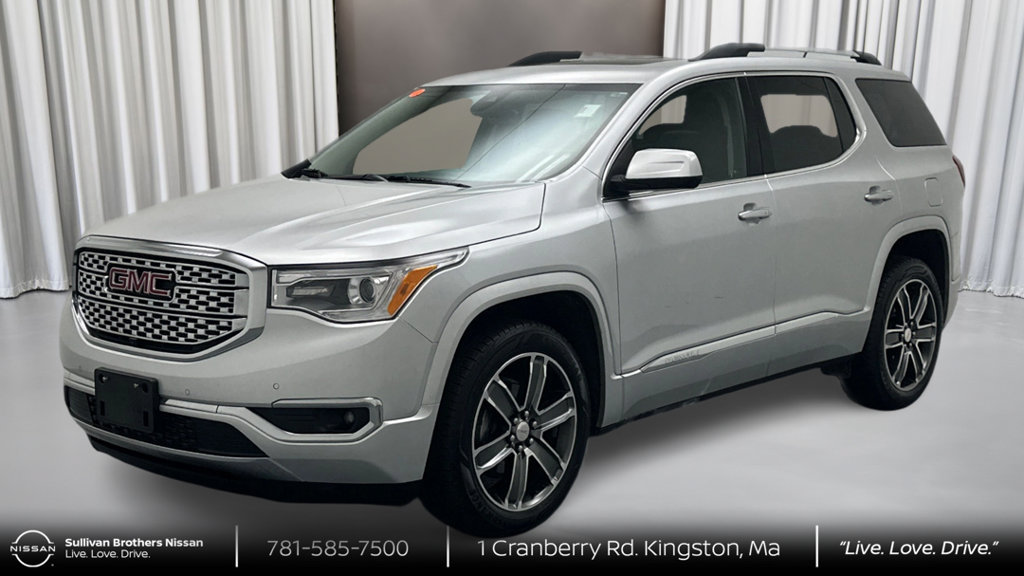 Used 2017 GMC Acadia Denali w/ Technology Package AWD/4WD image 1