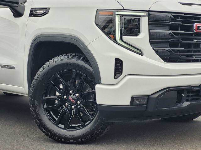 Used 2026 GMC Sierra 1500 Elevation AWD/4WD image 9