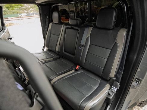 Used 2018 Ford F150 Raptor w/ Equipment Group 802A Luxury image 22