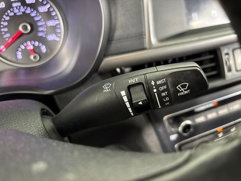 Used 2018 Kia Optima S image 16