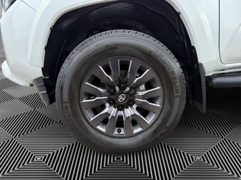 Used 2023 Toyota Tacoma Limited w/ Nightshade Package AWD/4WD image 9