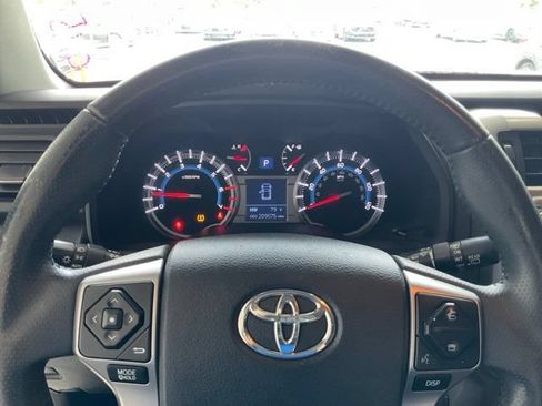 Used 2016 Toyota 4Runner Limited AWD/4WD image 7