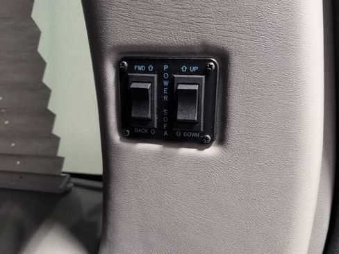 Used 2021 Chevrolet Express 2500 LS w/ Enhanced Convenience Package RWD image 23