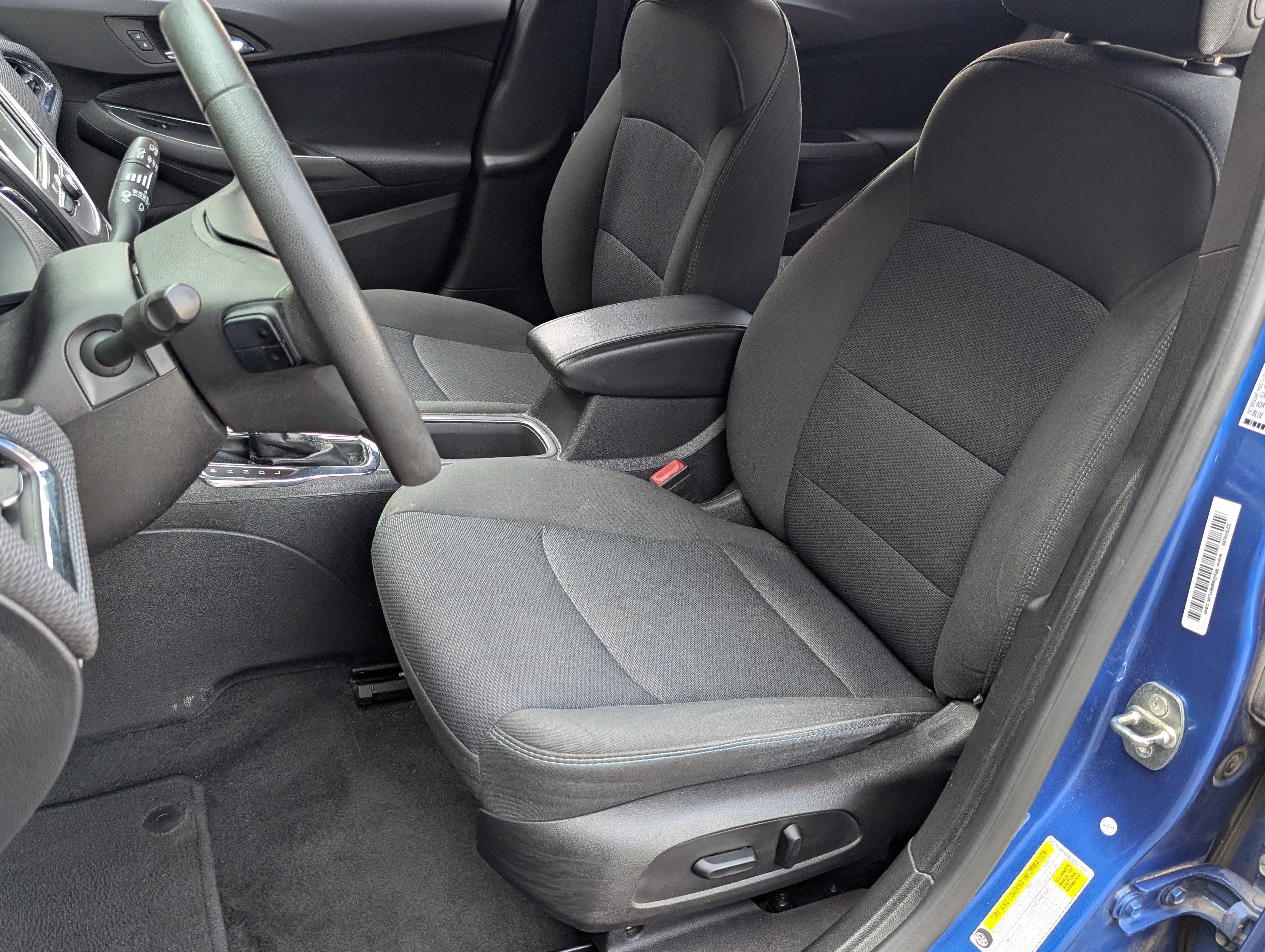 Used 2017 Chevrolet Cruze LT w/ Convenience Package FWD image 16
