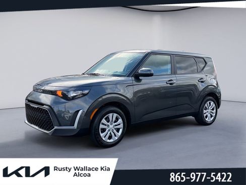 Used 2024 Kia Soul LX image 1