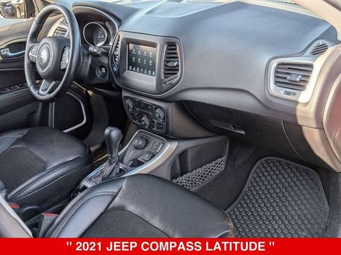 Used 2021 Jeep Compass Latitude w/ Convenience Group AWD/4WD image 39