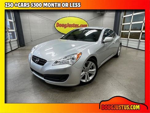 Used 2012 Hyundai Genesis 2.0T image 1
