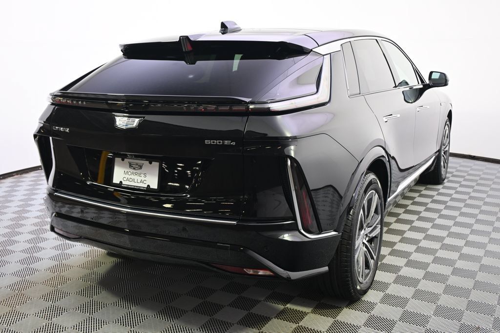New 2026 Cadillac Lyriq Premium Luxury w/ LPO, Floor Liner Package AWD/4WD image 6