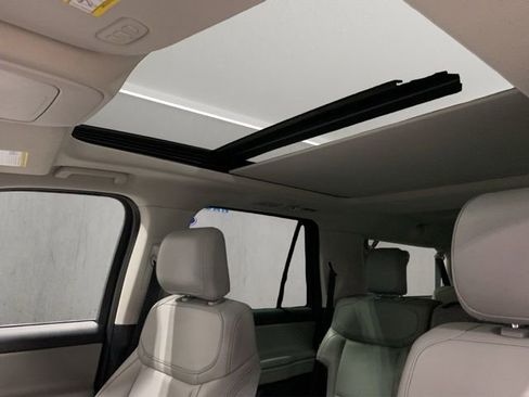 Used 2025 Ford Expedition Max Active image 15