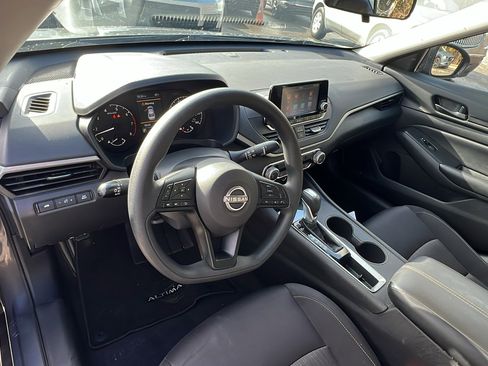 Used 2024 Nissan Altima 2.5 S image 24