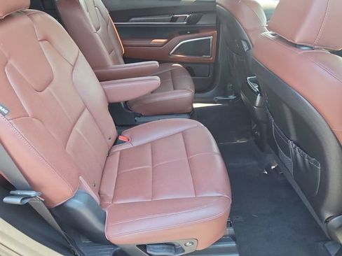 Used 2024 Kia Telluride SX AWD/4WD image 17