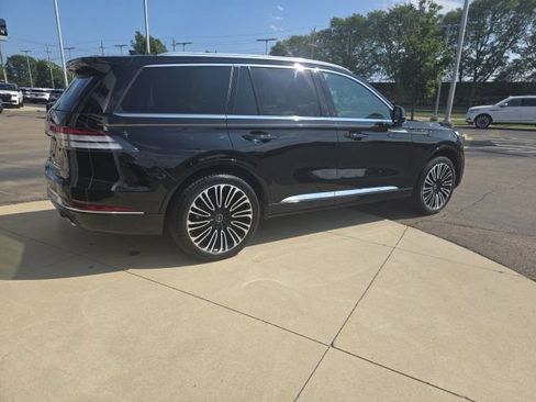 Certified 2024 Lincoln Aviator Black Label AWD/4WD image 14