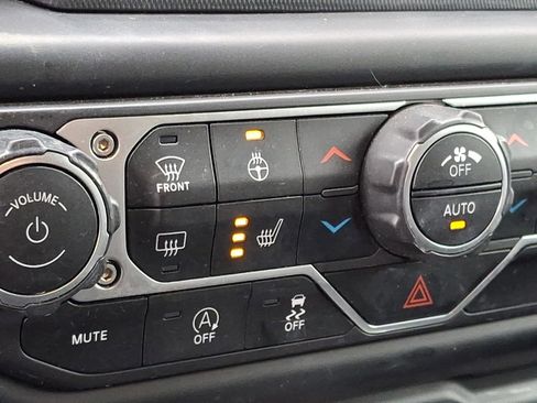 Certified 2021 Jeep Wrangler Unlimited Sahara image 23