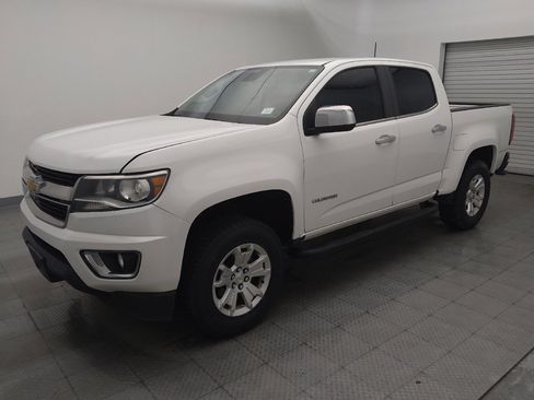 Used 2018 Chevrolet Colorado LT w/ Luxury Package, Chrome RWD image 2