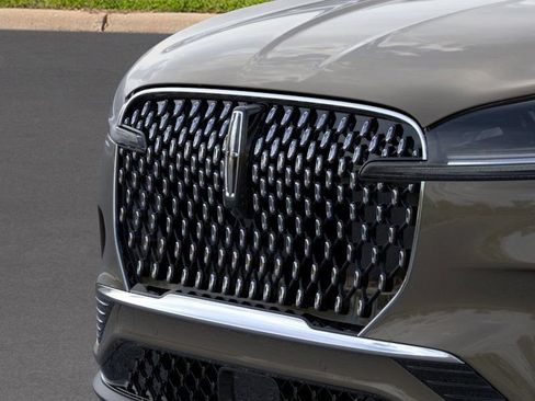 New 2026 Lincoln Aviator 2WD image 17