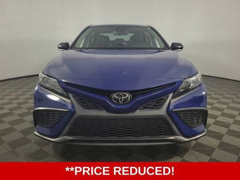 Used 2023 Toyota Camry SE w/ Convenience Package FWD image 2