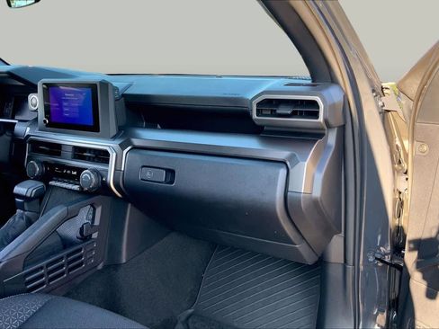 Used 2025 Toyota 4Runner SR5 RWD image 18