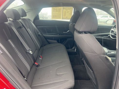 Used 2024 Hyundai Elantra SEL w/ Convenience Package image 20