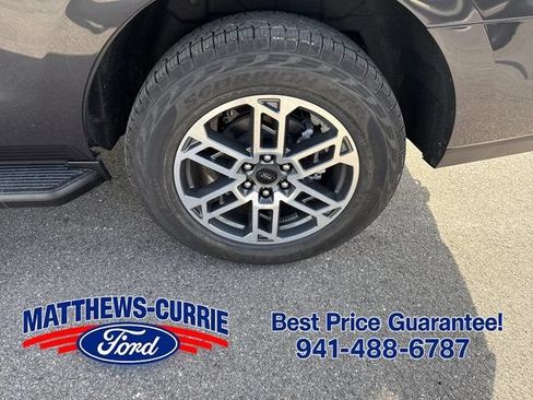 New 2026 Ford Expedition Active AWD/4WD image 17