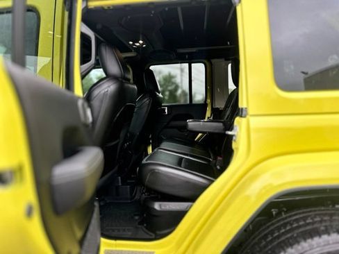 Used 2023 Jeep Wrangler Unlimited Sahara w/ Cold Weather Group AWD/4WD image 20