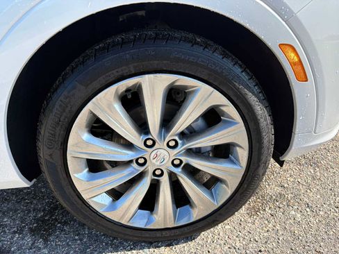 New 2025 Buick Envista Avenir FWD image 22