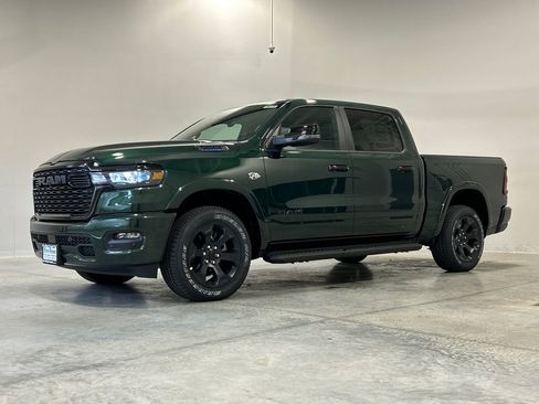 New 2026 RAM 1500 4x4 Crew Cab image 2